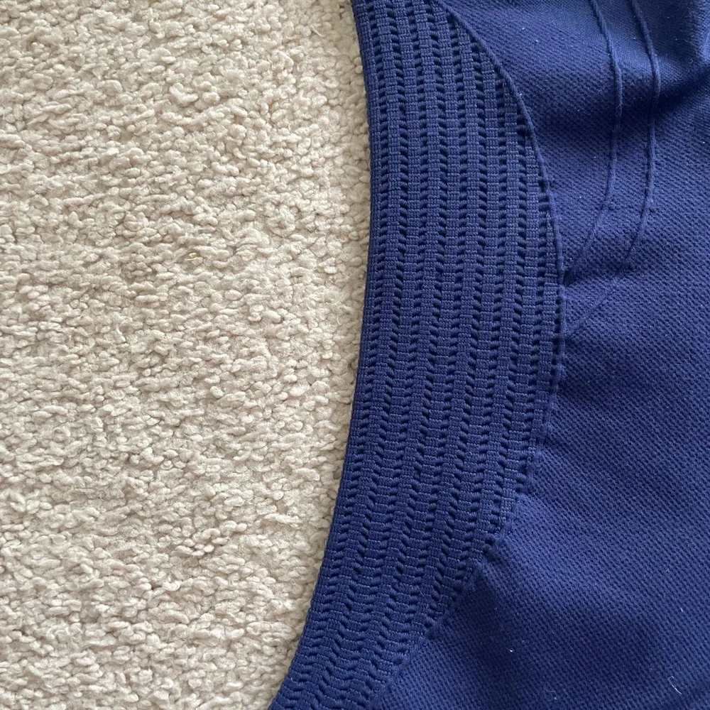 Lululemon In The Flow Crop II - Navy - Picture 10 of 12